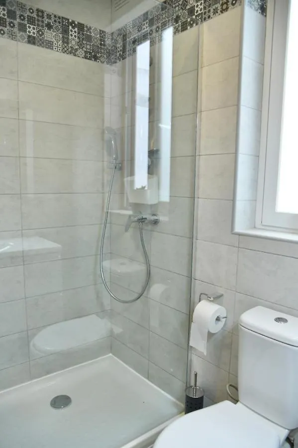 Bright & Modern 2-Bedroom, 4Th Floor Apartment In Gzira, Malta Gzira